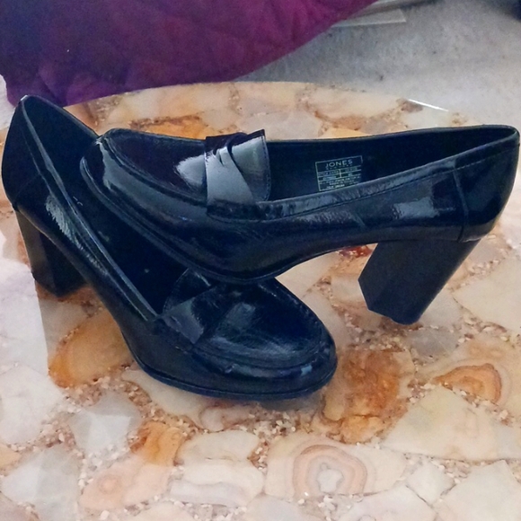PATENT BLACK SHOES(JONES OF NEW YORK) - Picture 1 of 12